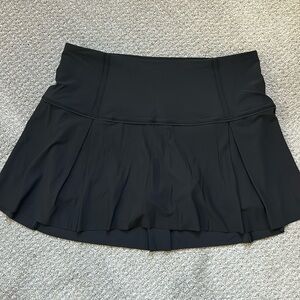 Lululemon Lost in space skort. Excellent condition, like new.